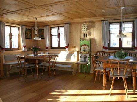 Haus Gstueat Apartment Lech am Arlberg Exterior photo