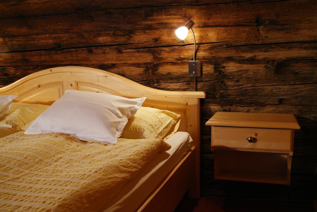 Haus Gstueat Apartment Lech am Arlberg Room photo